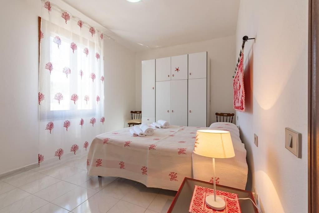 La Lampara - Casa Panoramica 4 Km Dalla Pelosa Stintino Eksteriør billede