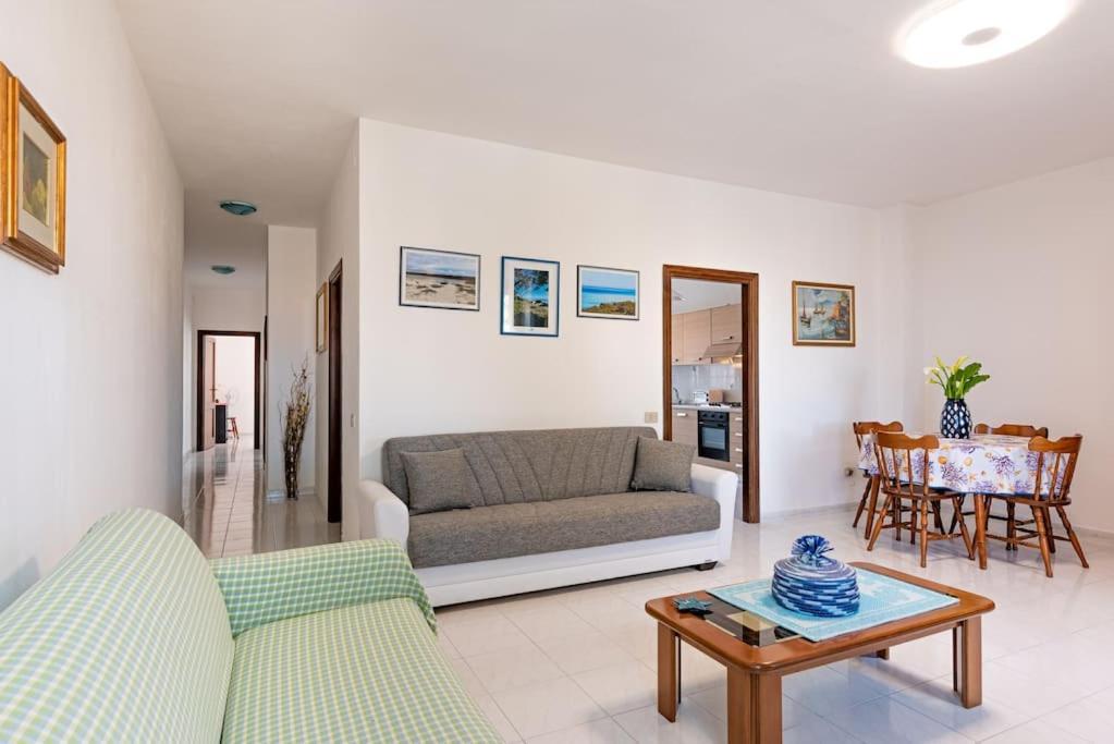 La Lampara - Casa Panoramica 4 Km Dalla Pelosa Stintino Eksteriør billede